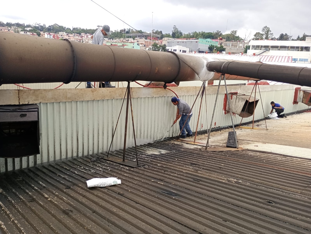 Mantenimiento a Ductos Industriales en Azoteas